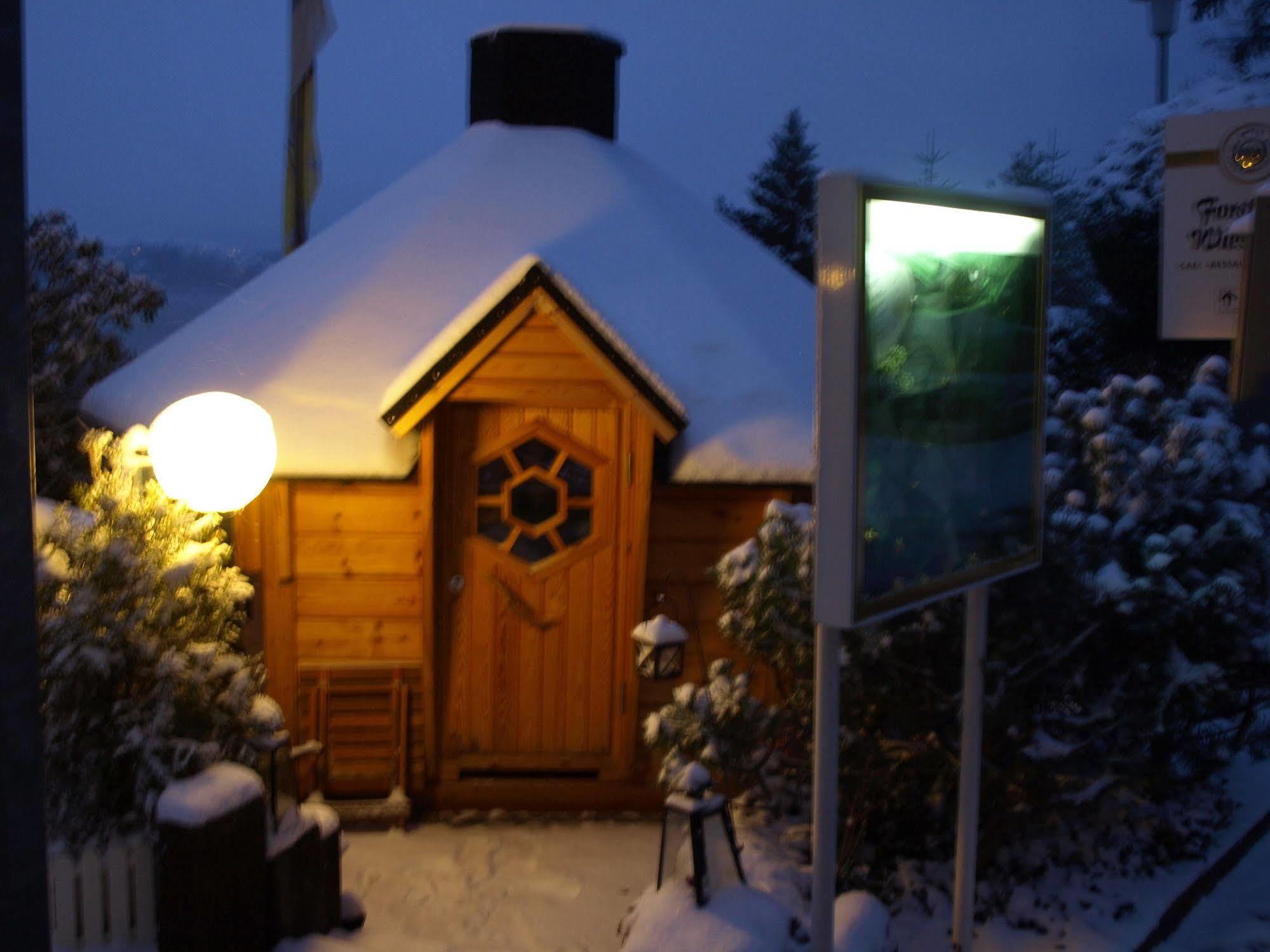 Forsthaus Am Moehnesee Hotel Exterior photo